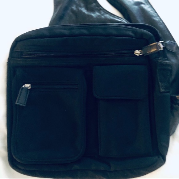 Crossbody bag - Picture 8 of 11